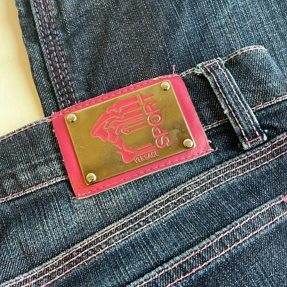 VINTAGE WOMEN'S VERSACE SPORT JEANS - Picture 2 of 6